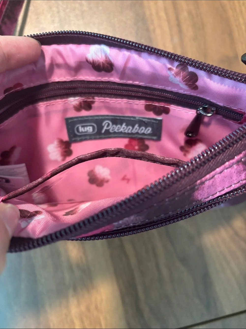 Lug Peekaboo Wristlet